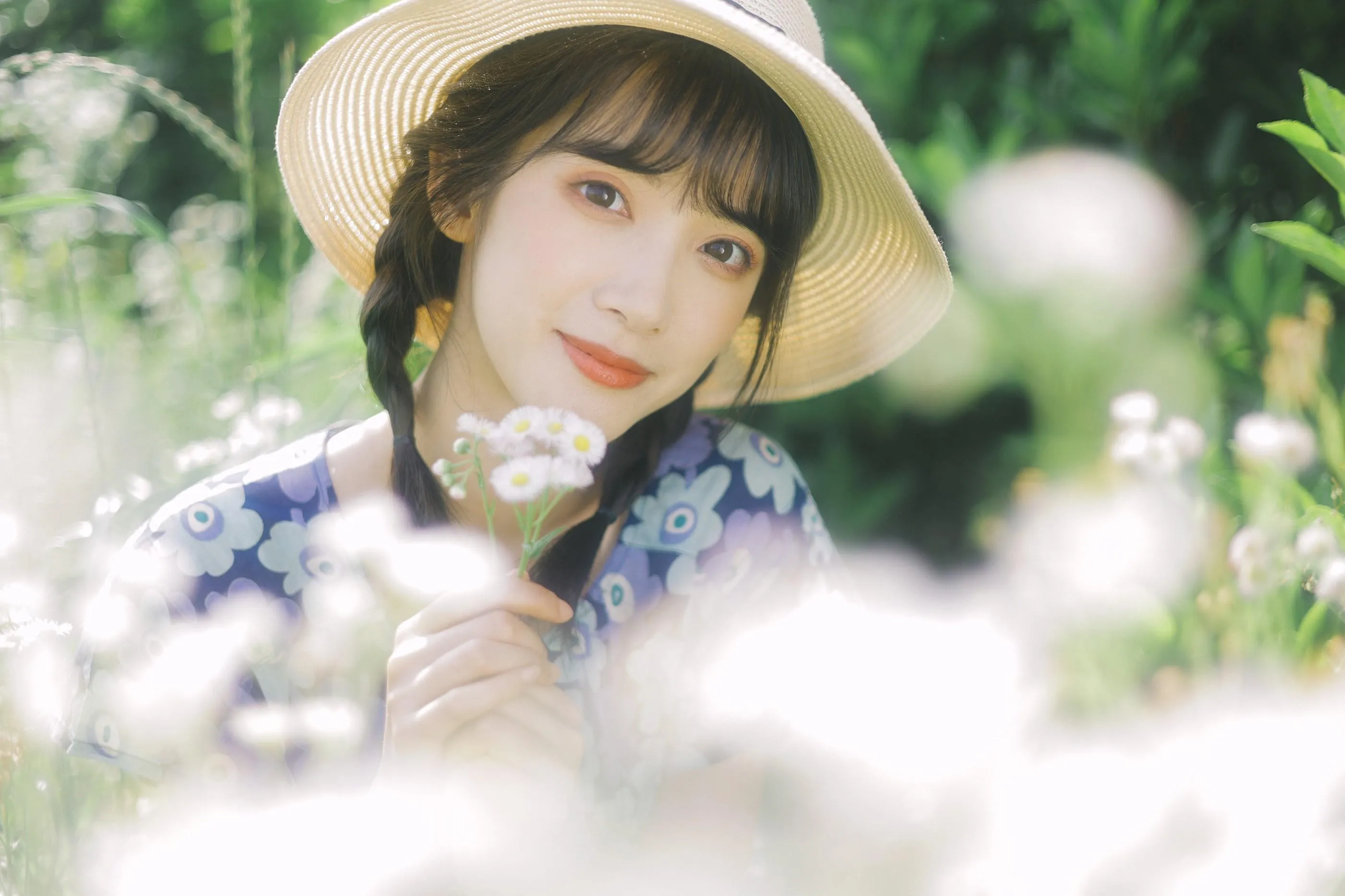 [YITUYU艺图语]2022.07.06 初夏的花海 一只阿梦崽 [35P]插图